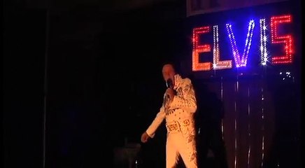 Jesse White sings 'Mess o Blues' at Elvis Day 2011 (video)