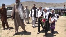 Tika Afganistan'da Bir Okulu Onardı