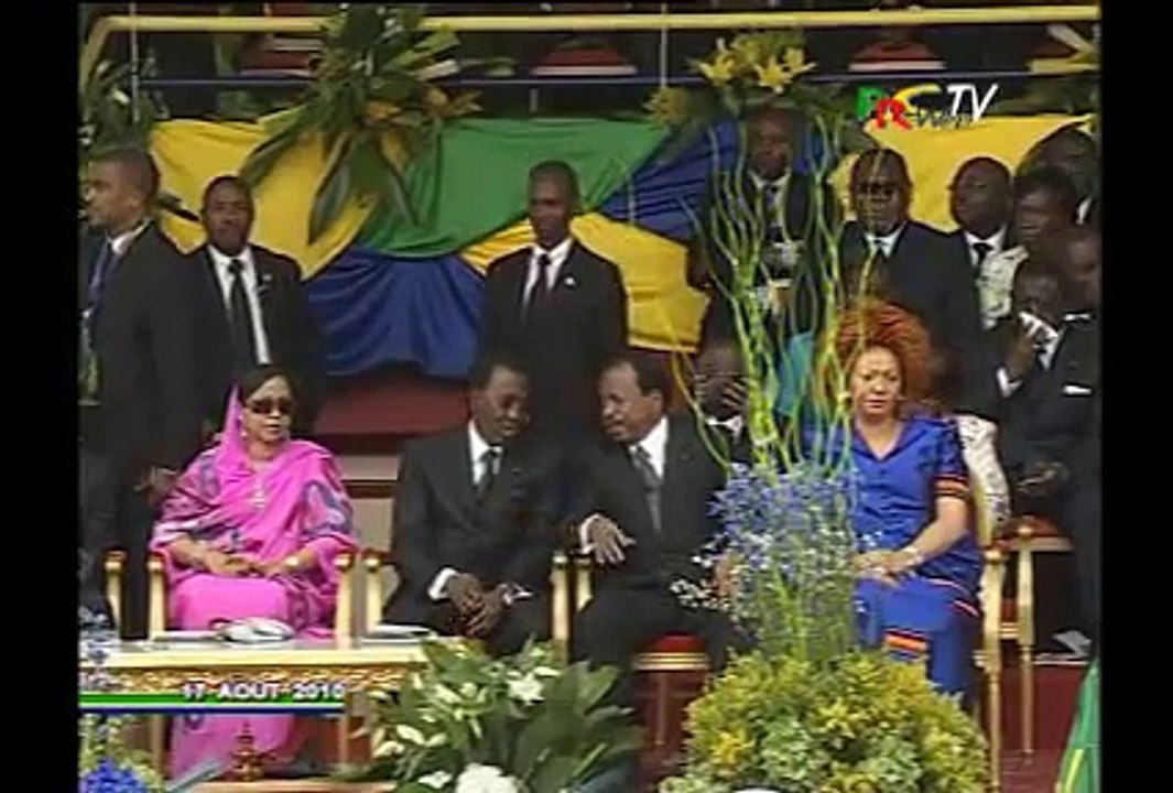 Président Paul Biya au défile du cinquantenaire du gabon.flv