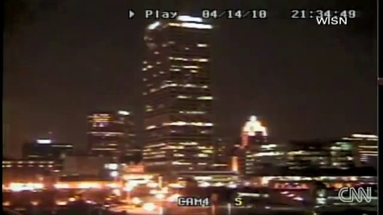 Meteor shower fireball caught on tape in Iowa Midwestern sky - CNN.com