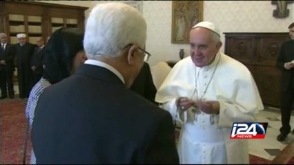 البابا فرنسيس يستقبل الرئيس الفلسطيني محمود عباس