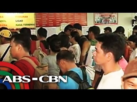 Ilang stranded na pasahero, nag-Pasko sa bus station