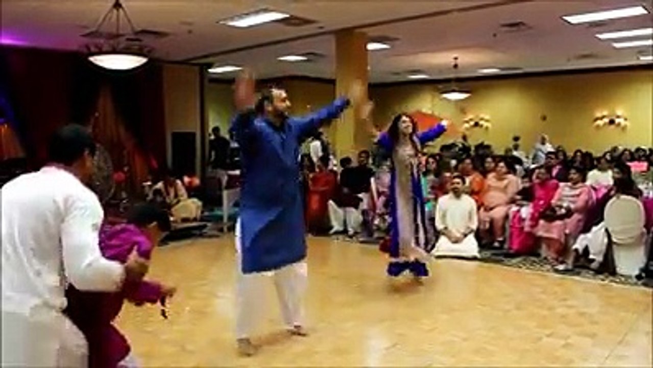 close family party dance nice dance