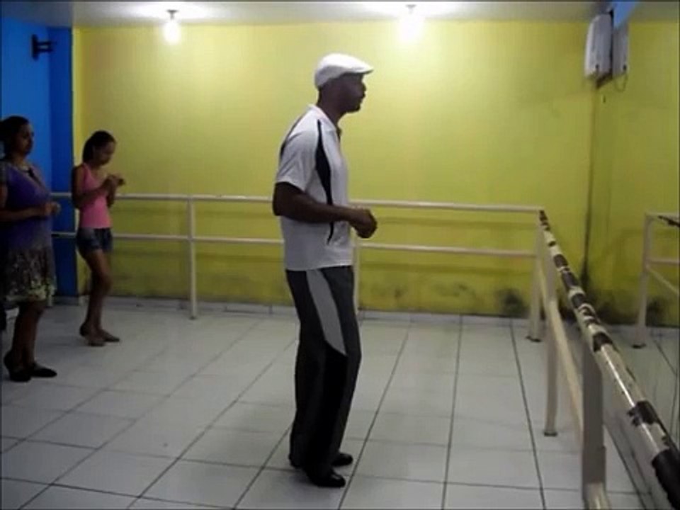 Elcio Jacob : curso de samba no pé para iniciantes 1/6