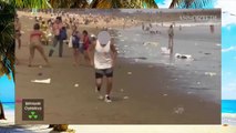 Homem é flagrado dando chute na cabeça de mulher em praia de Fortaleza