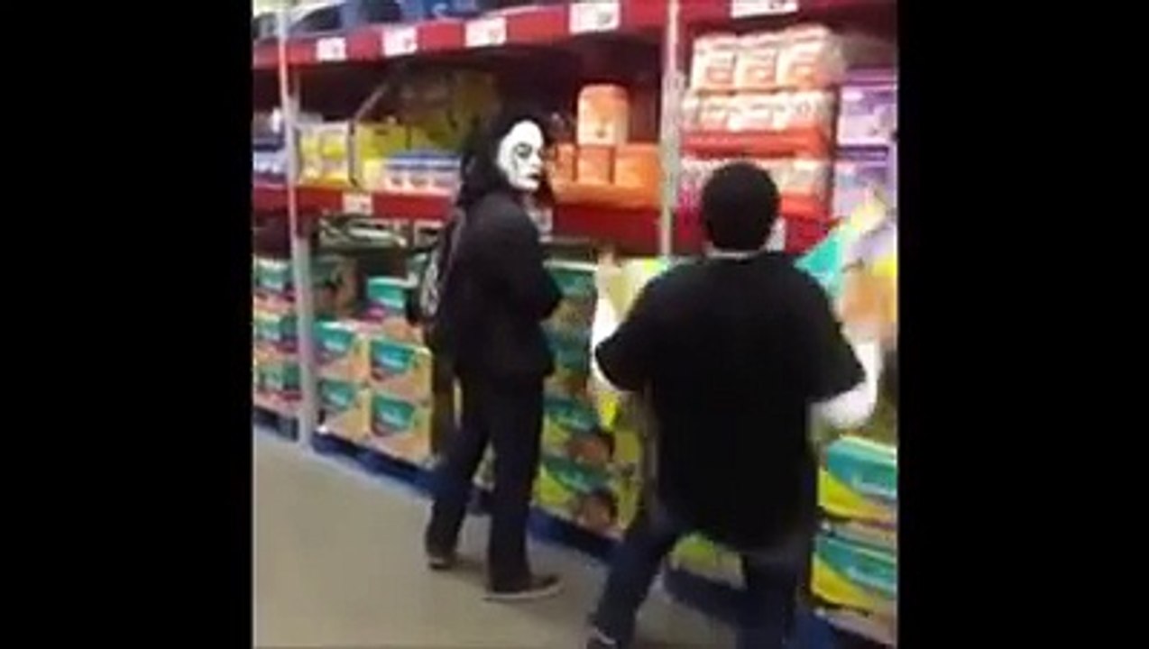 Top 50 Scare Cam Vines Top 50 vines Top scare vines Funny Vi