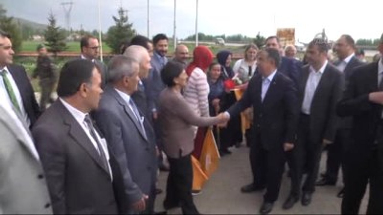 İsmet Yılmaz: "Halkın Oyuyla Seçilenin Bir Suçu Olur Mu?"