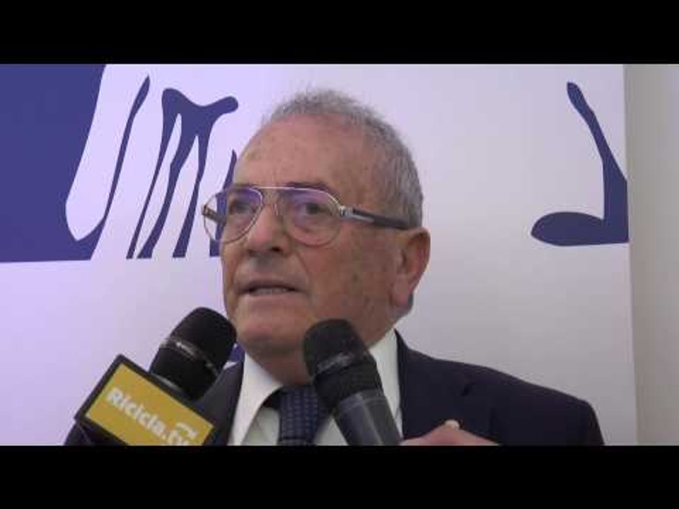 Napoli - "Due milioni di tonnellate di rifiuti a cielo aperto", allarme di Confcommercio (16.05.15)