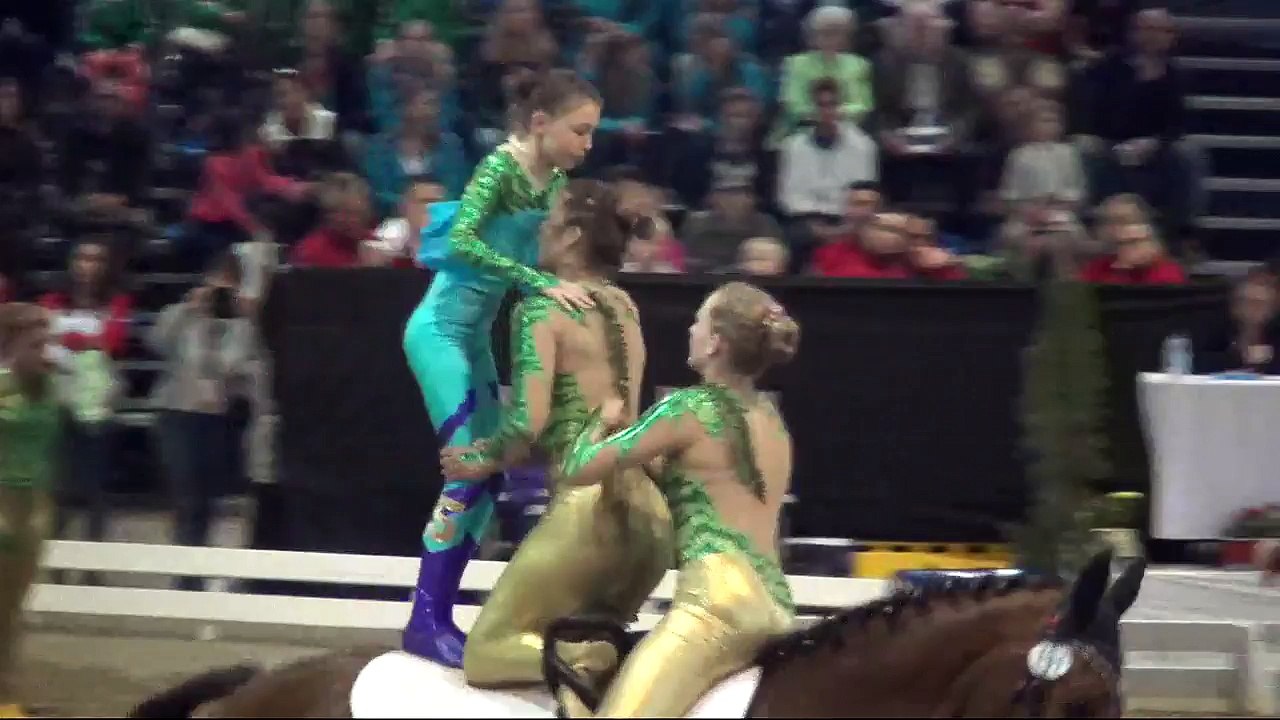 CVI Bern 2015 - 7. Rank Squad CVI3* - Team Athleta (SUI) - Freestyle2