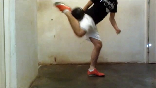 clases de futbol freestyle : trucos faciles ( tutorial freestyle football )