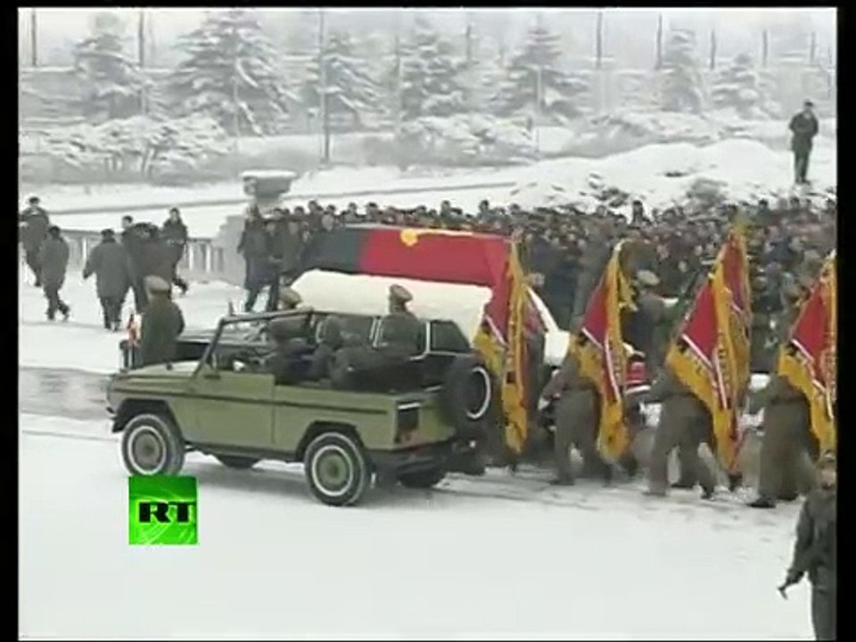 Kim Jong-il funeral: Hysteria as cortege moves through Pyongyang snow