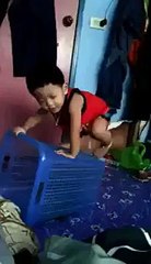 Cute Child... U will laugh out surely