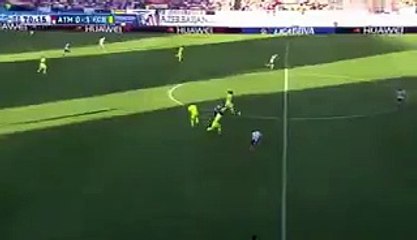 Neymar Jr. Incredible Miss - Atletico Madrid vs Barcelona 17.05.2015