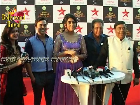 Cast of 'Yeh Hai Mohabbatein' walks the Red Carpet of Star Parivaar Awards 2015