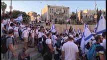 Patriotismo y banderas israelíes cruzan el territorio ocupado de Jerusalén