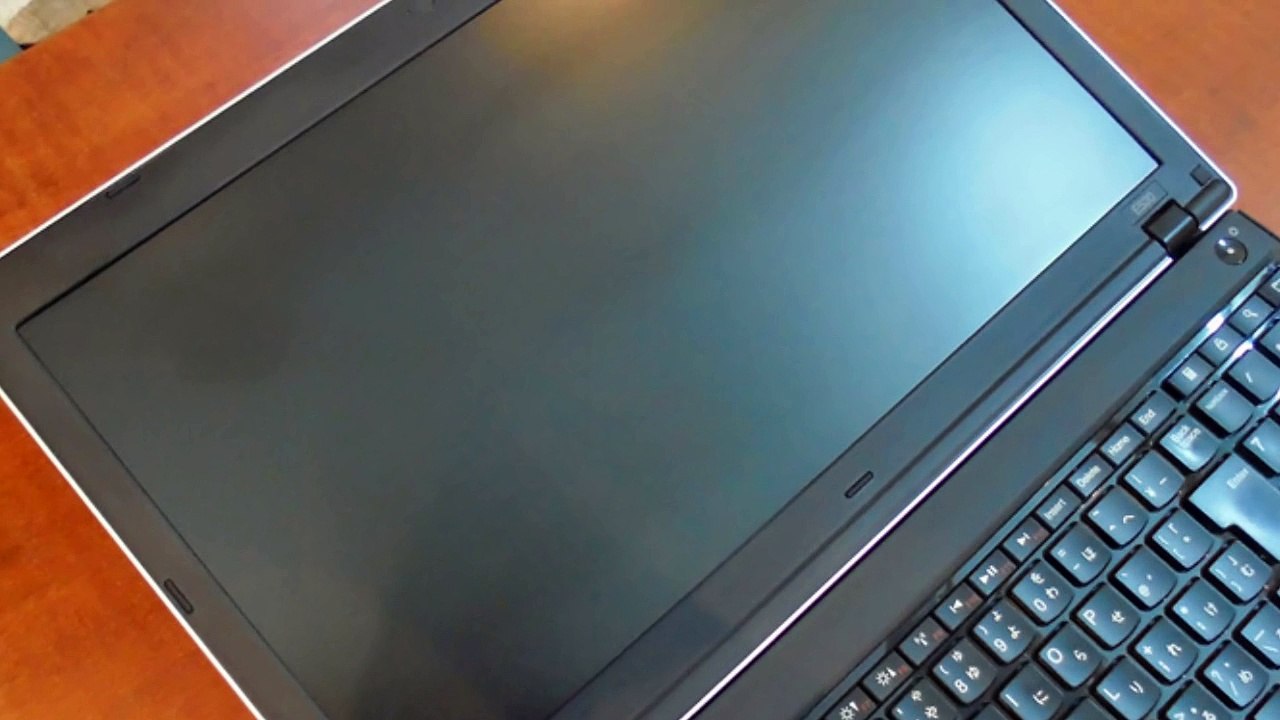 Laptop gia re