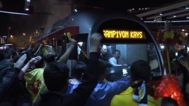 Kayserispor Şampiyonluk Turu Attı