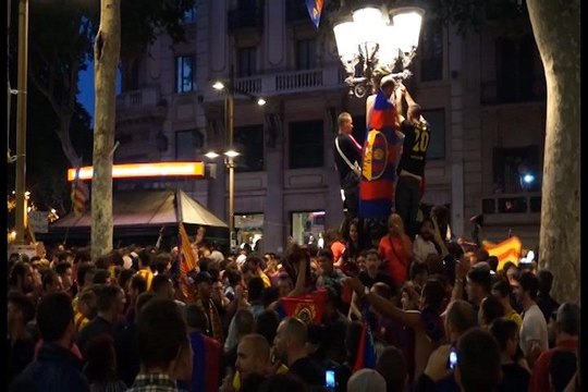 Celebración de los culés en Canaletas