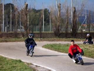 pocket bike sur circuit