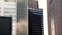 東北・関東大地震。揺れる新宿の高層ビル　2011年3月11日