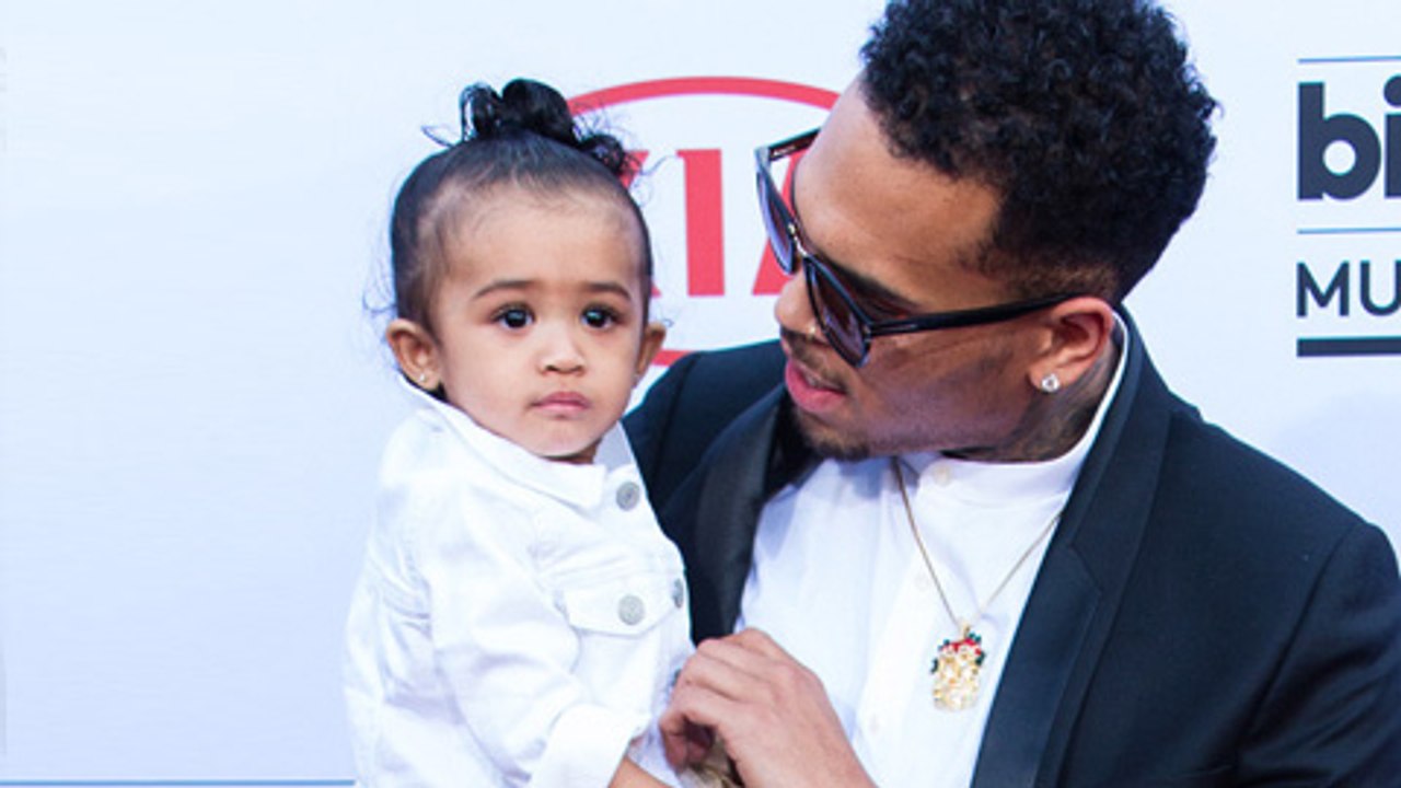 (WATCH) Chris Brown Brings Royalty To Billboard...