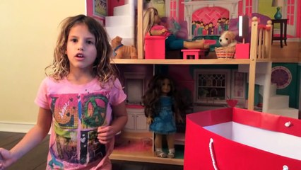 Opening American Girl Doll Isabelle