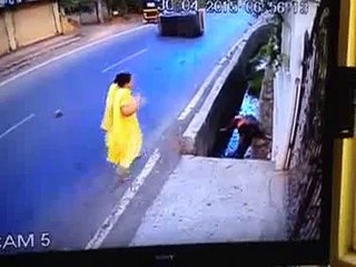 Very Sad Road Bike Accedent Reason Fast Riding