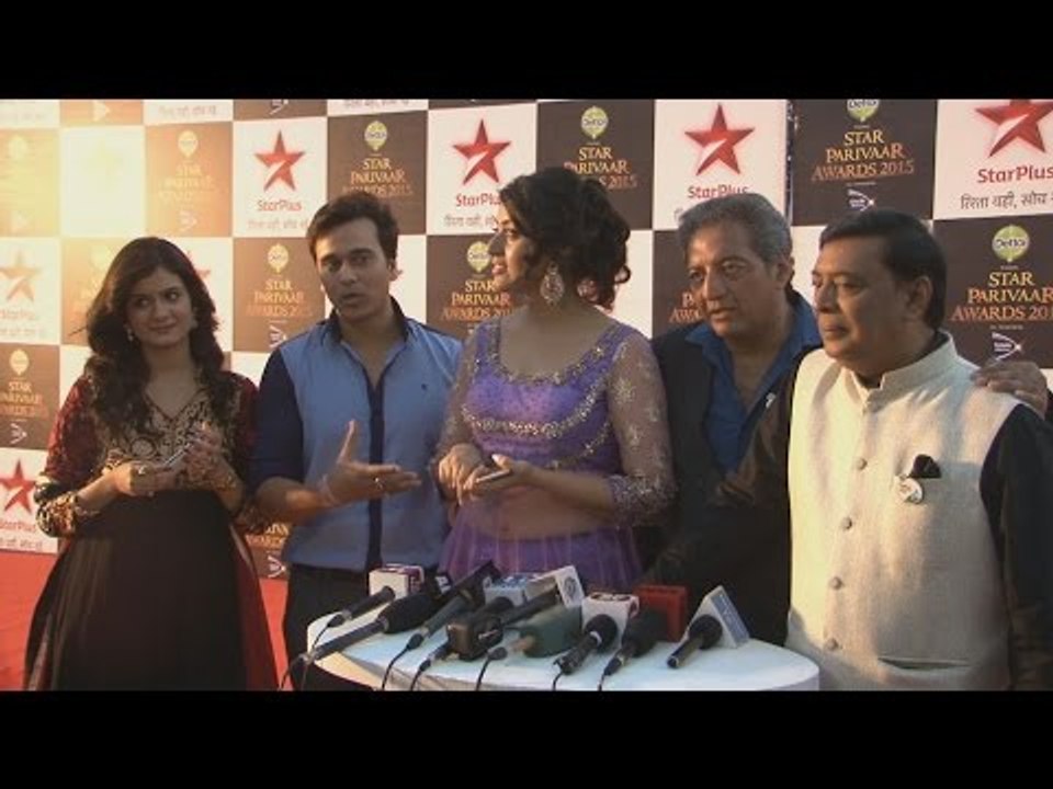 Yeh Hai Mohabbatein Team @ Star Parivaar Awards 2015