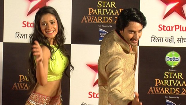 Mantu Amaya Dance at Star Parivaar Awards Red Carpet | Tere Sheher Mein