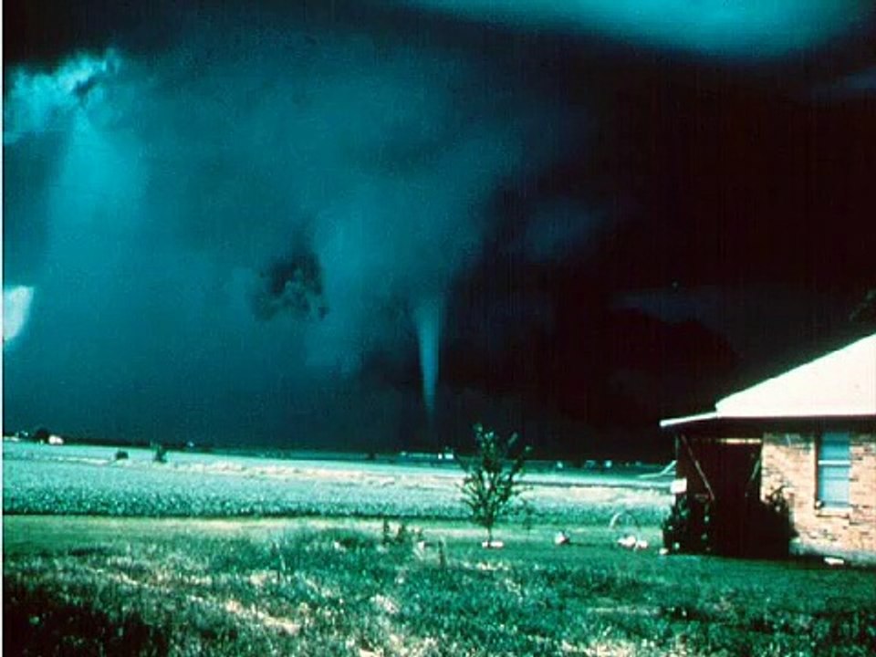 Amazing Tornado Pictures