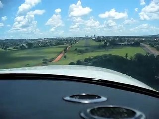 Pouso Baron B-58 PT-WOL em Jales-SP