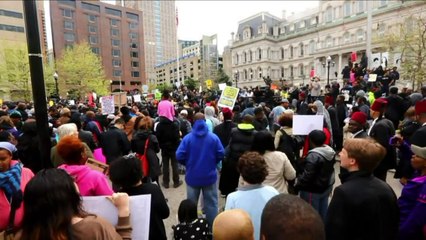 EUA vão limitar uso de armamento militar pela polícia