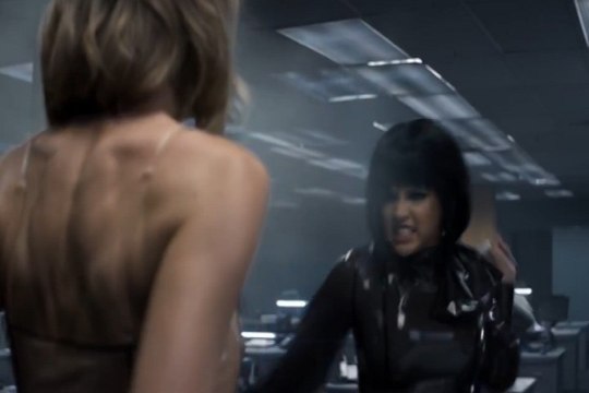 Taylor Swift vs Selena Gomez en Bad Blood