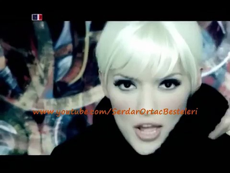 Demet Akalın - Bittim (Söz Müzik: Serdar Ortaç)