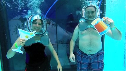 Un bar sous-marin pour des touristes en mal d’oxygène