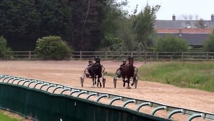 DIVA D'HUON ET DRUMS DU BOURG EN PISTE
