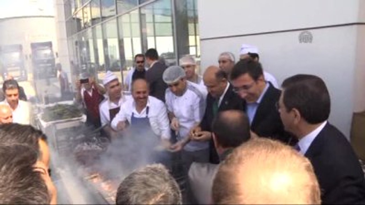 Işık: "Silah Sesi Değil, Sanayisinde Çarkların Sesi Duyulsun İstiyoruz"