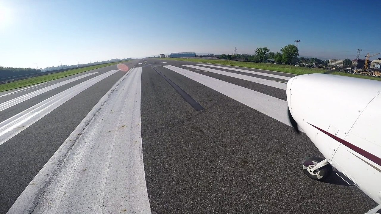 Flying above Silesia - Cessna 152 Sparrowhawk - Stay high