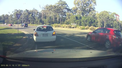 Dash cam captures incredible near miss accident
