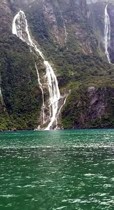 Mukhtar kakar presents..ALLAH TALLA k takhleeq k shahkaar