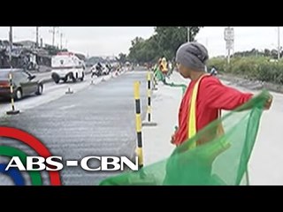 Pagkumpuni sa kalsada, atrasado; motorista naperwisyo