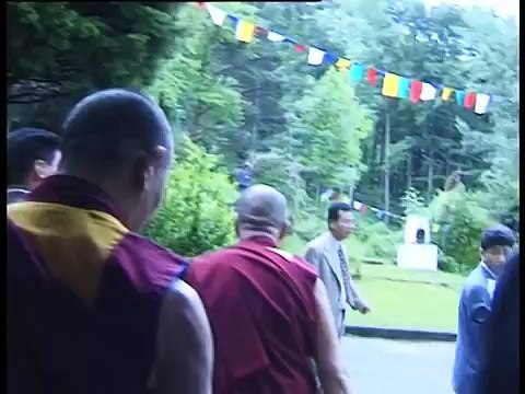 DALAI LAMA SPEAKS ON ENLIGHTENMENT w SWISS FOOTAGE.mov