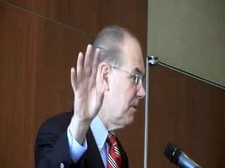 Télécharger la video: Professor John Mearsheimer on Israeli Nuclear Weapons Arsenal 3/3