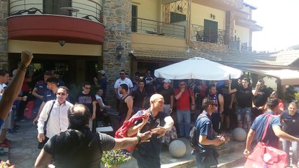 ΑΟΤ θυμήσου οι Σακαφλιάδες ήρθανε και είναι εδώ μαζί σου