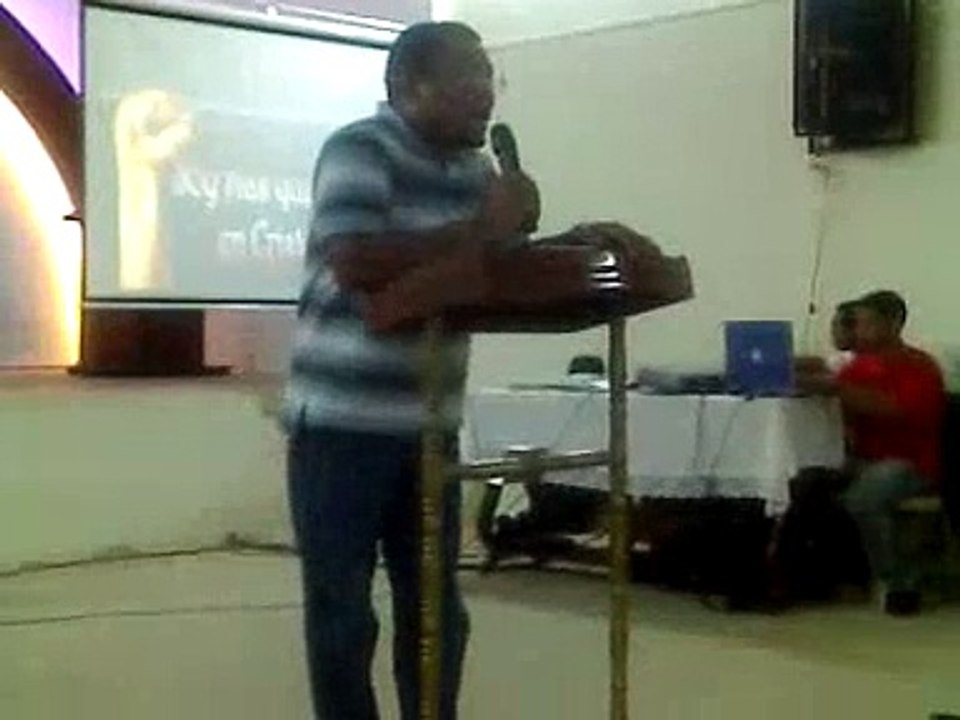 EL PASTOR DE LOS JOVENES ONE PREDICA ADAN Y EVA POSTMODERNO