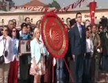 Gürsel Tekin'den vali ve belediye başkanına tören tepkisi