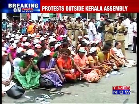 BJP workers protests at Secretariat