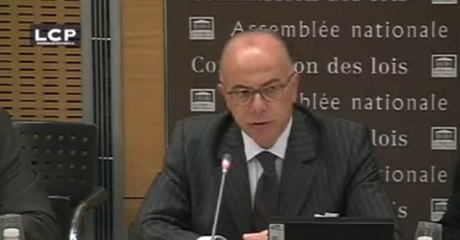 Bernard Cazeneuve : «Une équipe de la DGSE désormais présente dans les locaux de la DGSI»