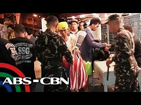 Manila North Cemetery crowd getting bigger