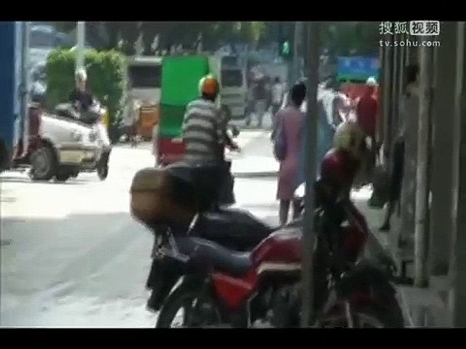 廣東 佛山警方重拳抓飛車黨 當街開槍火拼.
